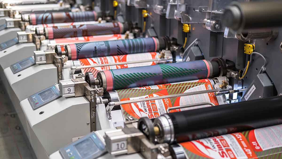 Benefits Of Working With A Label Manufacturing Company